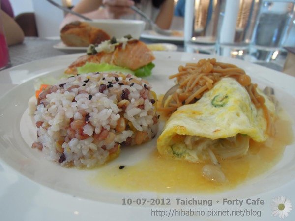 [台中] 很划算的商業簡餐‧八萫ㄒㄧㄤ日本料理 @黛西優齁齁 DaisyYohoho 世界自助旅行/旅行狂/背包客/美食生活