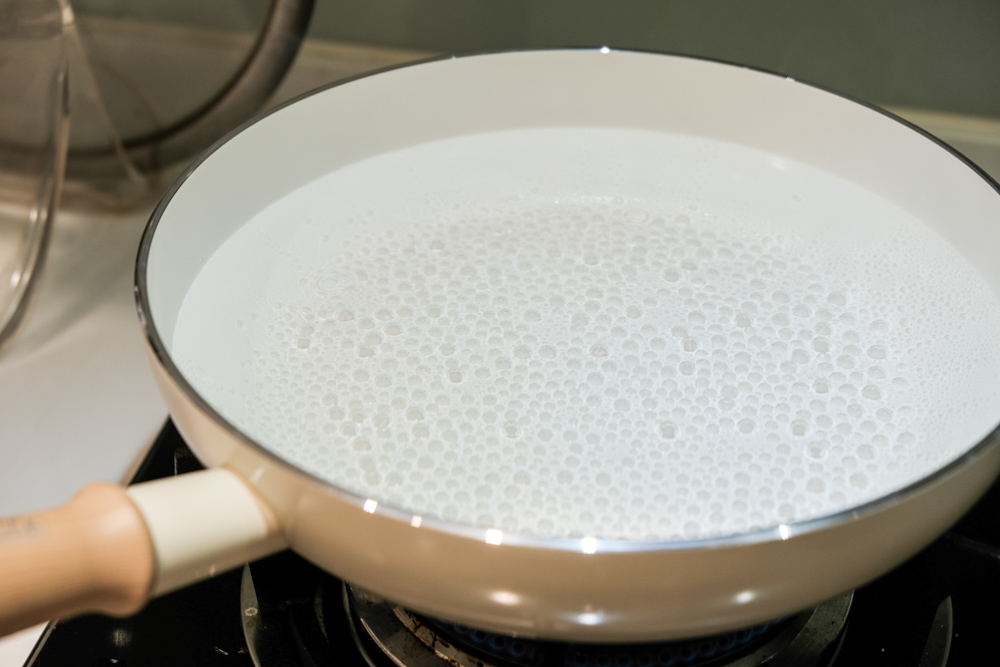 GreenPan 比利時陶瓷不沾平底鍋、湯鍋推薦，安全塗層，超美奶油白！團購優惠