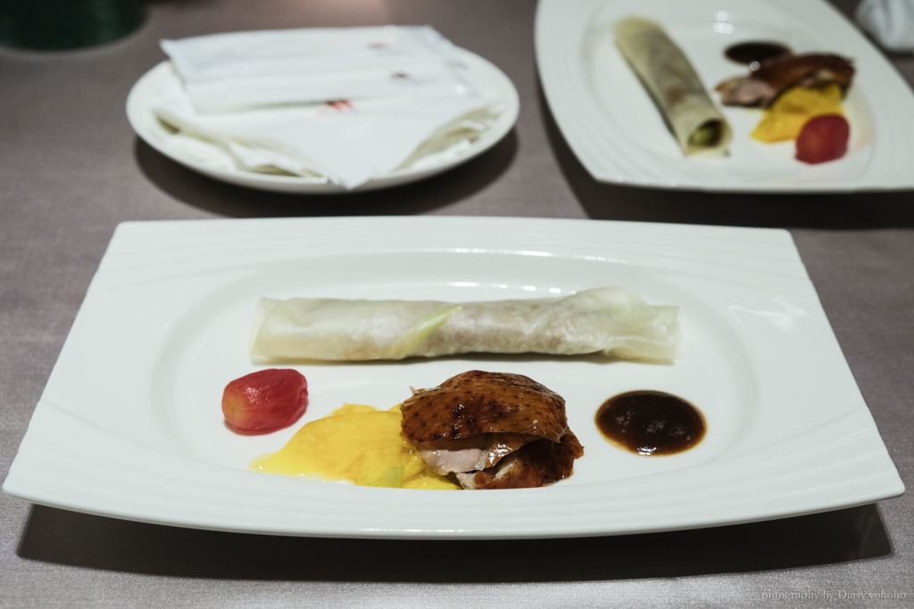宴客樓中餐廳「豪舒鴨」個人套餐，曾被評鑑為”全台烤鴨第一名”的餐廳。