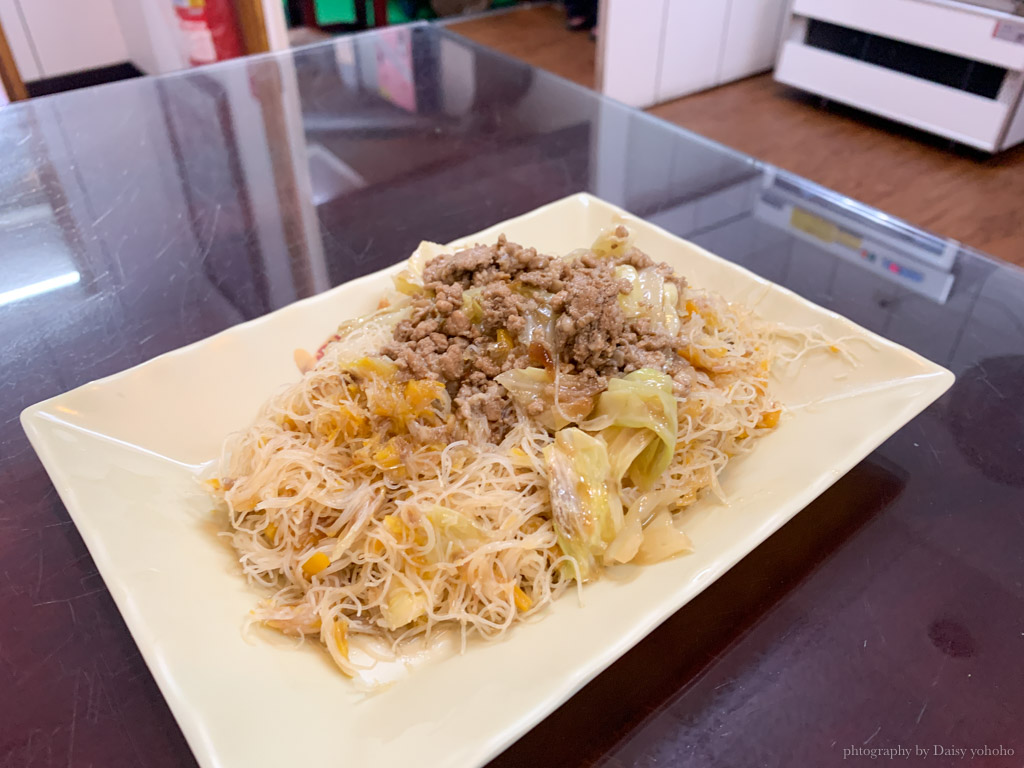 夜好姨臭豆腐｜仁德鍾厝夜市超人氣小吃店，還有金瓜米粉、大腸豬血湯！