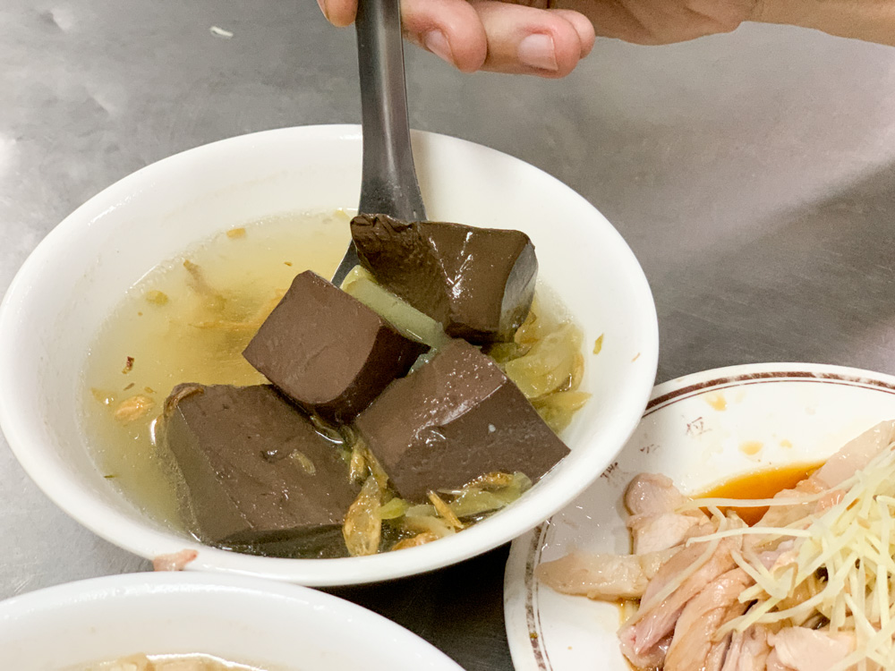 阿樓師火雞肉飯，嘉義深夜場火雞肉飯，價格超佛心！老闆算錢方式超級酷XD