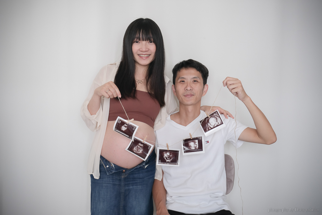 孕婦寫真DIY紀錄》32W 自助拍孕婦寫真，留下孕肚的記憶，但毛小孩一起拍真是高難度！