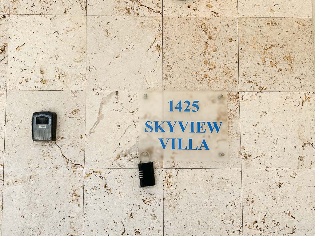 沖繩Skyview Villa 恩納綺麗海景民宿入住鑰匙盒