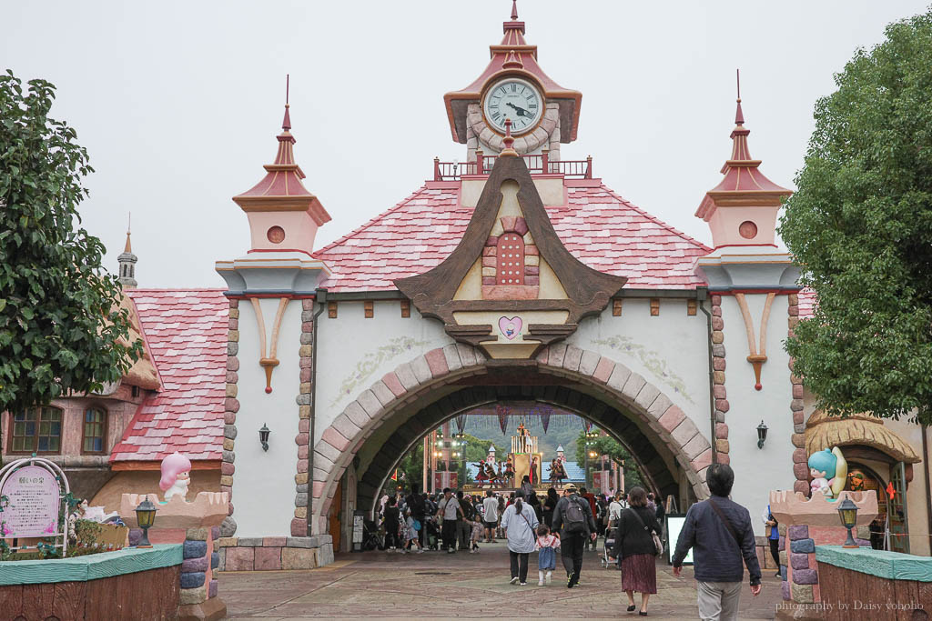 九州三麗鷗和諧樂園，跟 Hello Kitty 交換禮物！小小孩的遊樂園，卡通人物遊行超可愛！